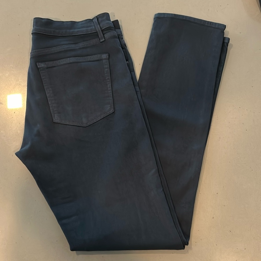 J Brand Tyler Slim Fit Jeans in Nubloo | Size 33